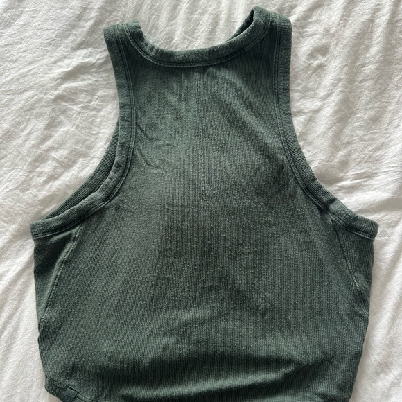 Lululemon Cropped Green Ribbed Crop Tank Top Forest Green Size 6 - Picture 3 of 3
